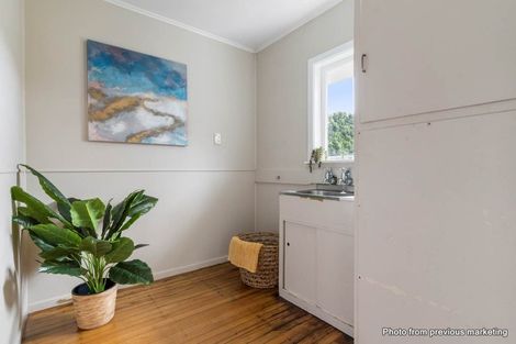 Photo of property in 133 Vodanovich Road, Te Atatu South, Auckland, 0610
