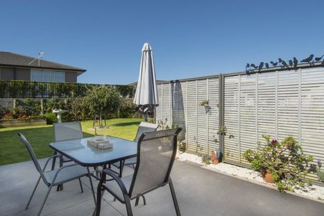 Photo of property in Waterview Estate, 53/4 Greystone Place, Omokoroa, 3114