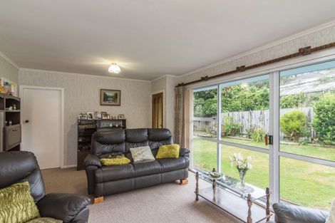 Photo of property in 8 Cunliffe Street, Johnsonville, Wellington, 6037