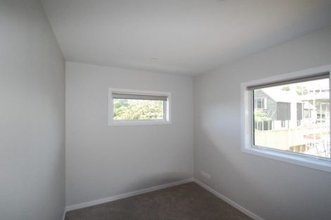 Photo of property in 56d Nicholson Road, Khandallah, Wellington, 6035