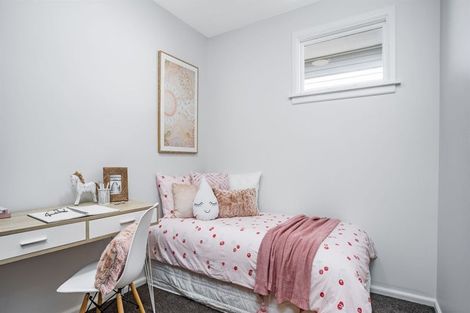 Photo of property in 9 Eglinton Street, Avondale, Christchurch, 8061