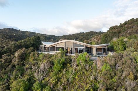 Photo of property in 167c Sailors Grave Road, Pumpkin Hill, Whitianga, 3591