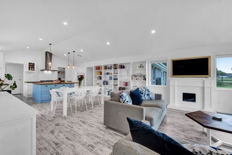 Photo of property in 2 Mercade Close, Stratford, 4332