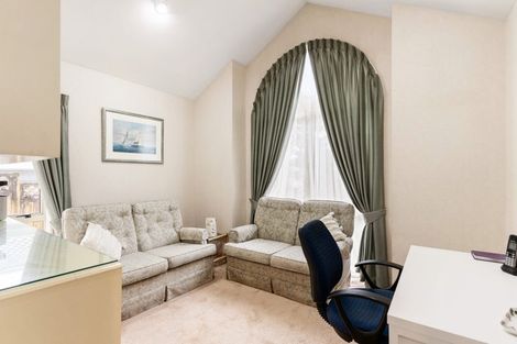 Photo of property in 19 Bronte Place, Somerville, Auckland, 2014