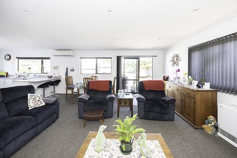 Photo of property in 43 Cobblestone Road, Kakanui, Oamaru, 9495