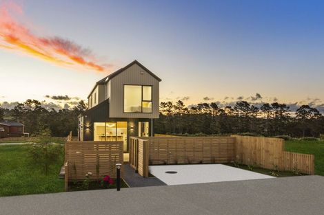 Photo of property in 165 Kerepi Street, Westgate, 0814