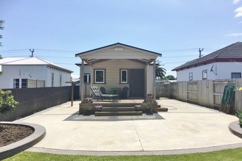 Photo of property in 77 Pitt Street, Whanganui, 4500