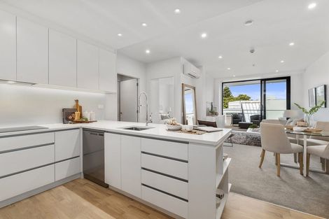 Photo of property in 104/8a Lake Pupuke Drive, Takapuna, Auckland, 0622