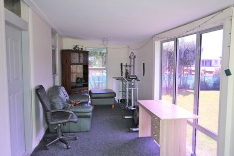 Photo of property in 5 Lanark Street, Lumsden, 9794