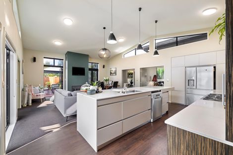 Photo of property in 5/454 Stoney Creek Road, Kelvin Grove, Palmerston North, 4470