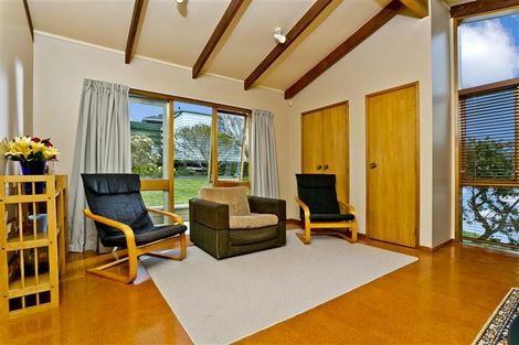 Photo of property in 18 Lingham Crescent, Torbay, Auckland, 0630
