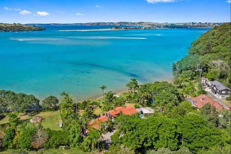 Photo of property in 465 Leigh Road, Whangateau, 0985