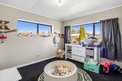 Photo of property in 1 Mathew Street, Dannevirke, 4930