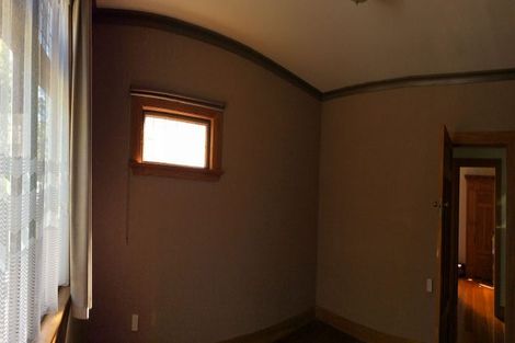 Photo of property in 74 Cambridge Terrace, Waterloo, Lower Hutt, 5011