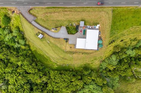 Photo of property in 242 Henwood Road, Paraite, New Plymouth, 4372