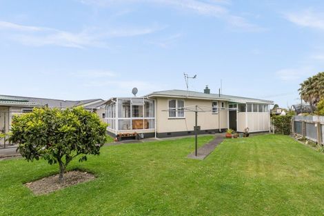 Photo of property in 18 Keats Avenue, Onekawa, Napier, 4110