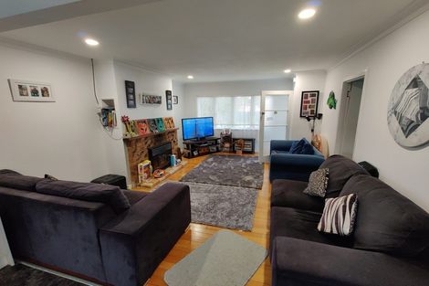 Photo of property in 27 Cameron Street, Papakura, 2110