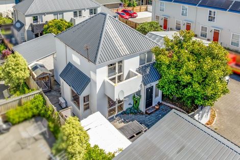 Photo of property in 3/270 Kilmore Street, Christchurch Central, Christchurch, 8011