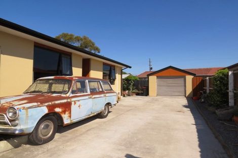 Photo of property in 2/241 Waterloo Road, Hornby, Christchurch, 8042