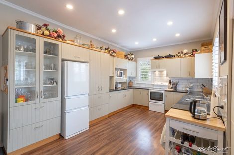 Photo of property in 48 Ararino Street, Trentham, Upper Hutt, 5018