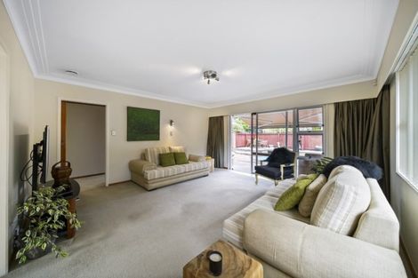 Photo of property in 8 Harford Place, Pakuranga Heights, Auckland, 2010
