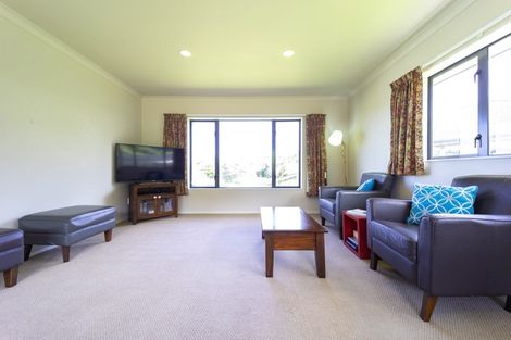 Photo of property in 15 Charles Close, Springvale, Whanganui, 4501