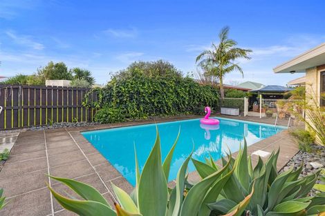 Photo of property in 19 Thoroughbred Place, Papamoa Beach, Papamoa, 3118