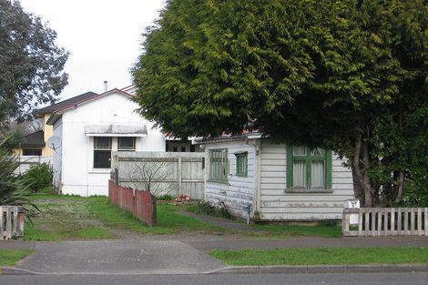Photo of property in 16 Limbrick Street, Terrace End, Palmerston North, 4410