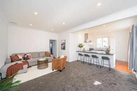 Photo of property in 57b Crewe Crescent, Hokowhitu, Palmerston North, 4410