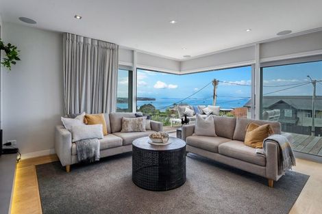 Photo of property in 128 Churchill Road, Rothesay Bay, Auckland, 0630