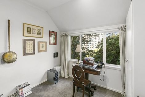 Photo of property in 55c Bolton Street, Kelburn, Wellington, 6012