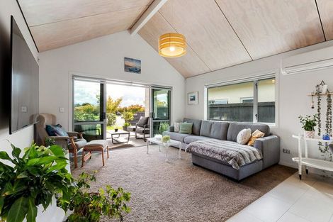 Photo of property in 23 Brancaster Place, Cambridge, 3434