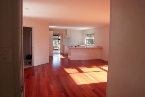 Photo of property in 14 Bob Charles Drive, Golflands, Auckland, 2013