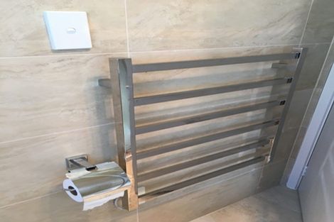 Photo of property in 64 Mayfair Crescent, Mairangi Bay, Auckland, 0630