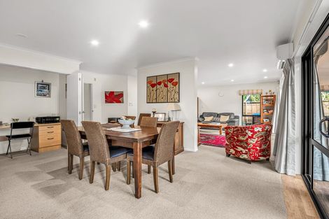 Photo of property in 16 Saint Kilda Place, Papamoa Beach, Papamoa, 3118