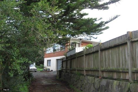 Photo of property in 153 Gossamer Drive, Pakuranga Heights, Auckland, 2010