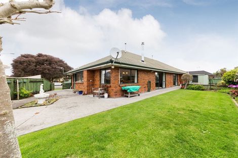 Photo of property in 27 Caroline Crescent, Highbury, Palmerston North, 4412