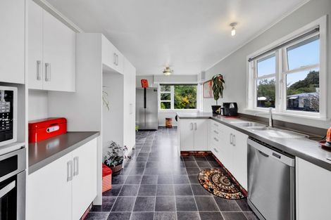 Photo of property in 8 Wera Street, Hawera, 4610