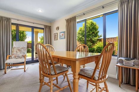 Photo of property in 15 Norfolk Drive, Cambridge, 3434