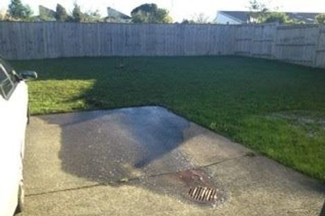 Photo of property in 11 Riverglade Parkway, Te Atatu South, Auckland, 0610