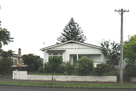 Photo of property in 39 Montrose Street, Point Chevalier, Auckland, 1022
