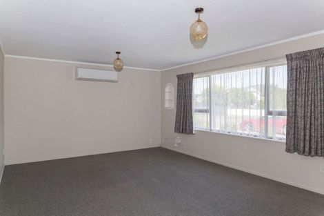 Photo of property in 18 Victoria Avenue, Dannevirke, 4930
