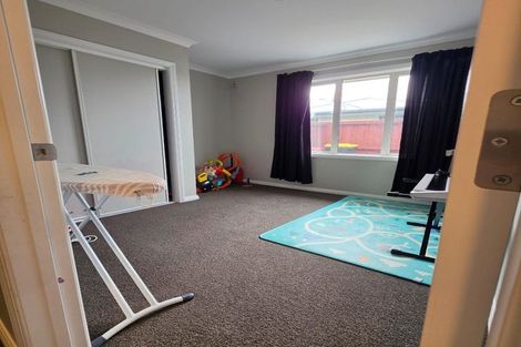 Photo of property in 73 Kippenberger Avenue, Rangiora, 7400