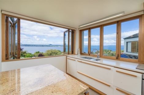 Photo of property in 27 Wakeman Road, Acacia Bay, Taupo, 3330
