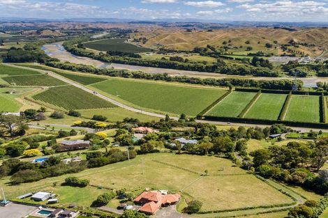 Photo of property in 63 Omarunui Road, Waiohiki, Napier, 4183