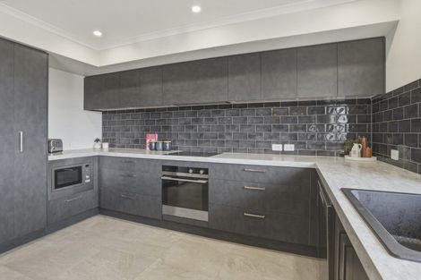 Photo of property in 21 Braeside, Kinmont Park, Mosgiel, 9024