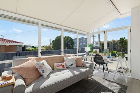Photo of property in 5 Hetherington Road, Ranui, Auckland, 0612