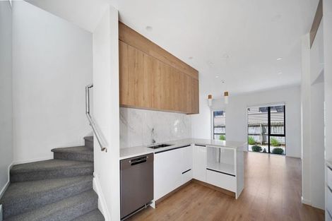 Photo of property in 64 Landscape Road, Papatoetoe, Auckland, 2025