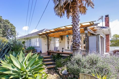 Photo of property in 135 Forest Hill Road, Henderson, Auckland, 0612