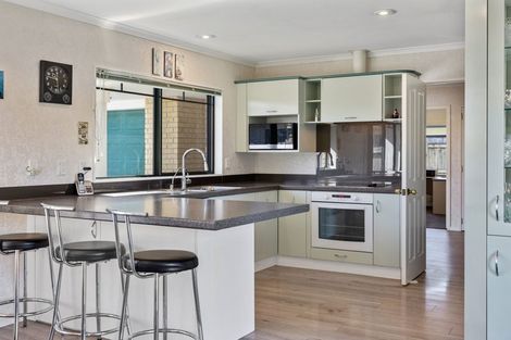 Photo of property in 128 Grenada Street, Mount Maunganui, 3116